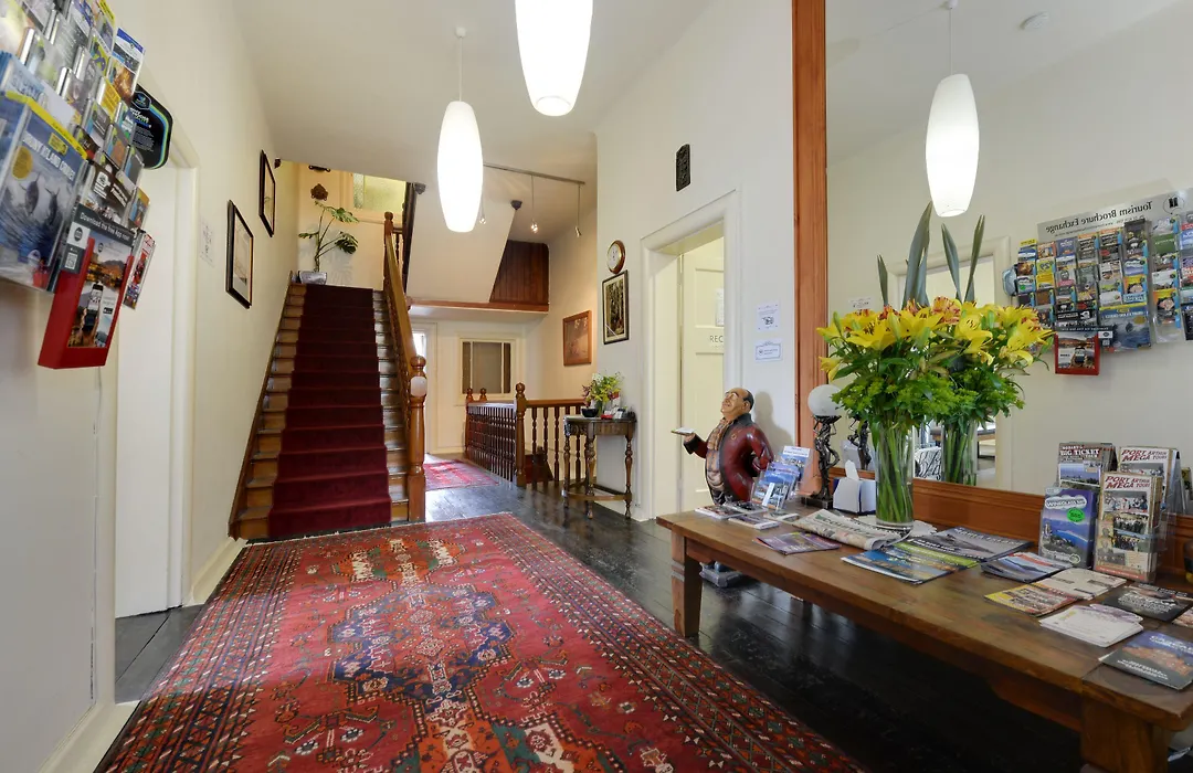 Edinburgh Gallery Bed & Breakfast-1